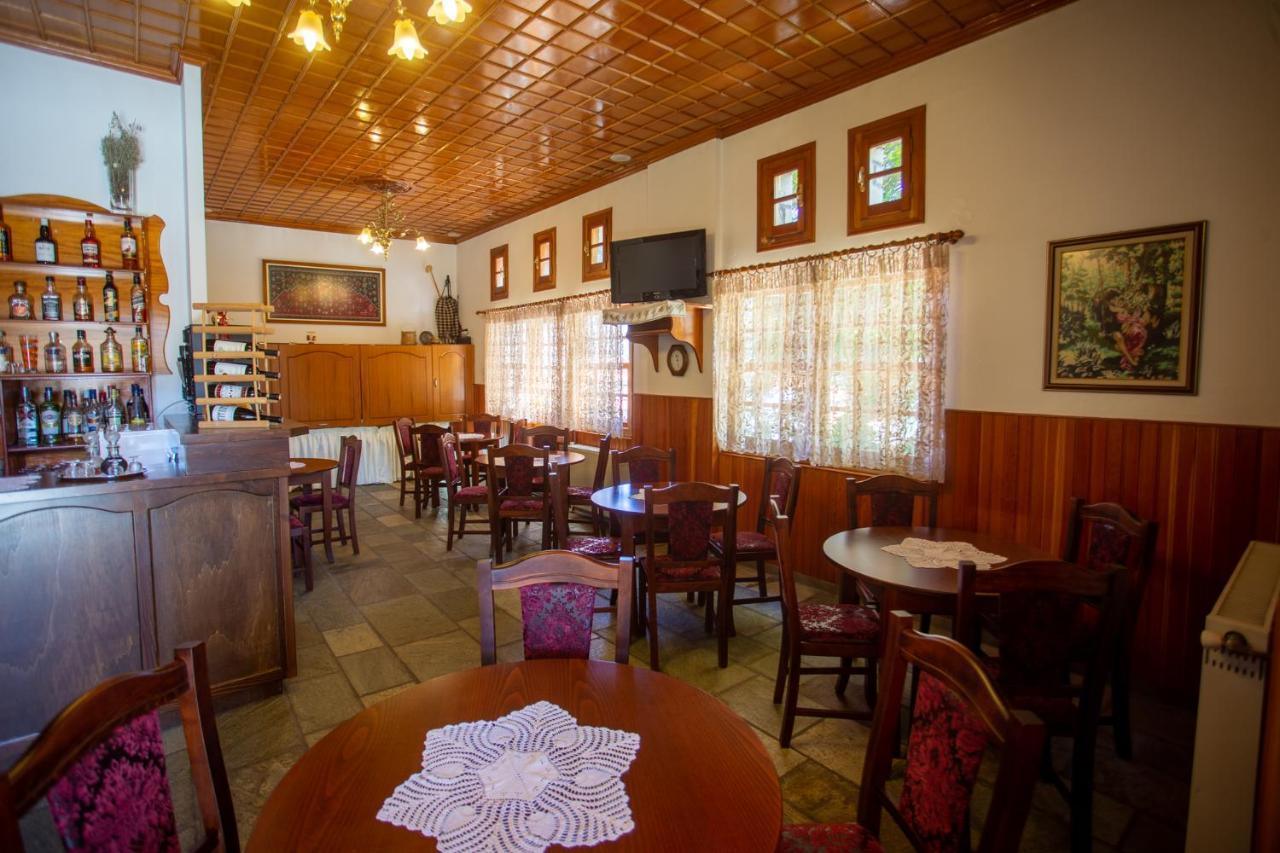 Hotel Adonis Metsovo Exterior foto